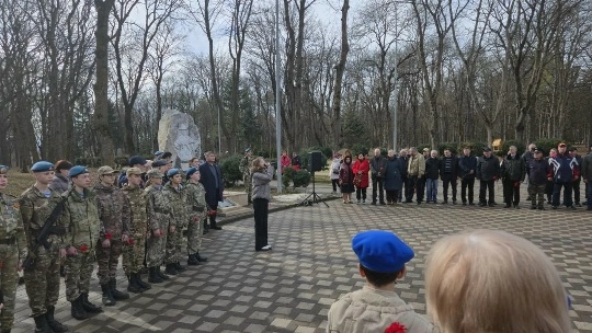 GkfIyZncQTH-vK-M6anHx2S89fJ2jYSThTyFhlA94rI2g2FuYjZrtFspKb45aTlMwApoM0Io-fC7SpdRKZ0-acxx.jpg